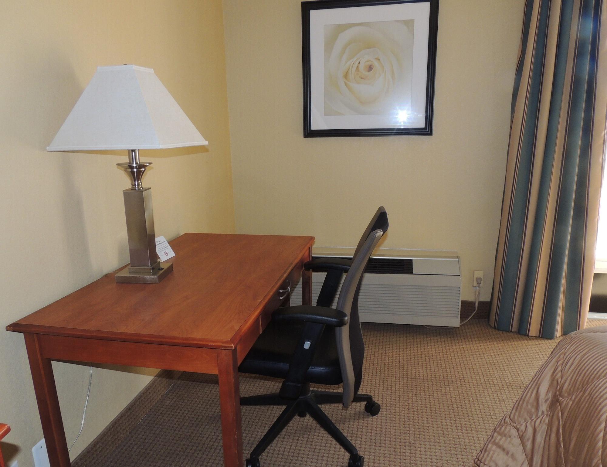 Quality Inn And Suites Fairgrounds - Syracuse Seneca Knolls Bagian luar foto