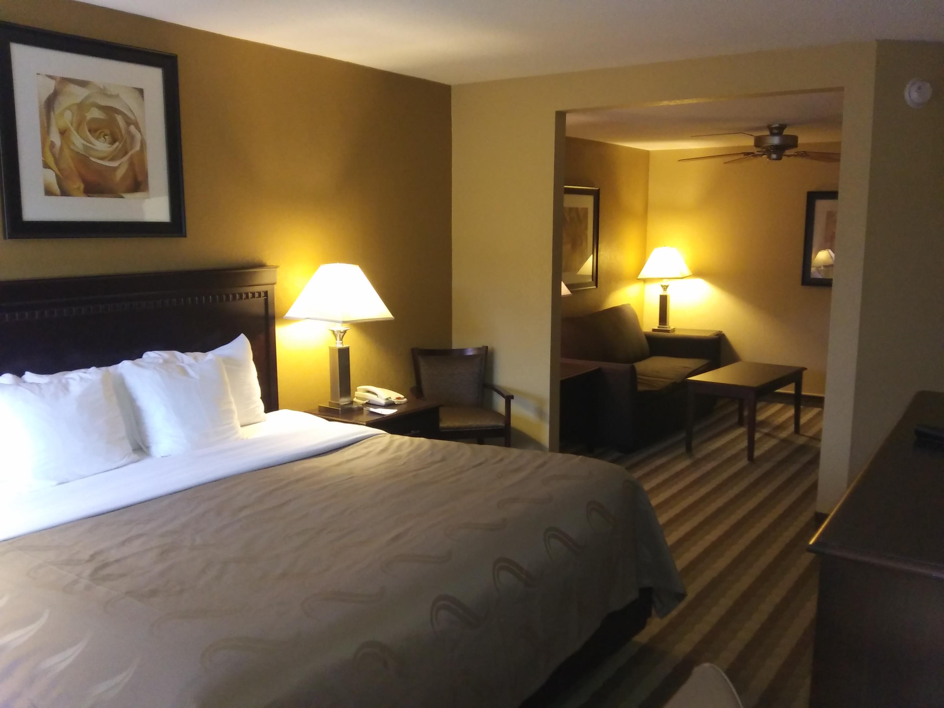 Quality Inn And Suites Fairgrounds - Syracuse Seneca Knolls Bagian luar foto