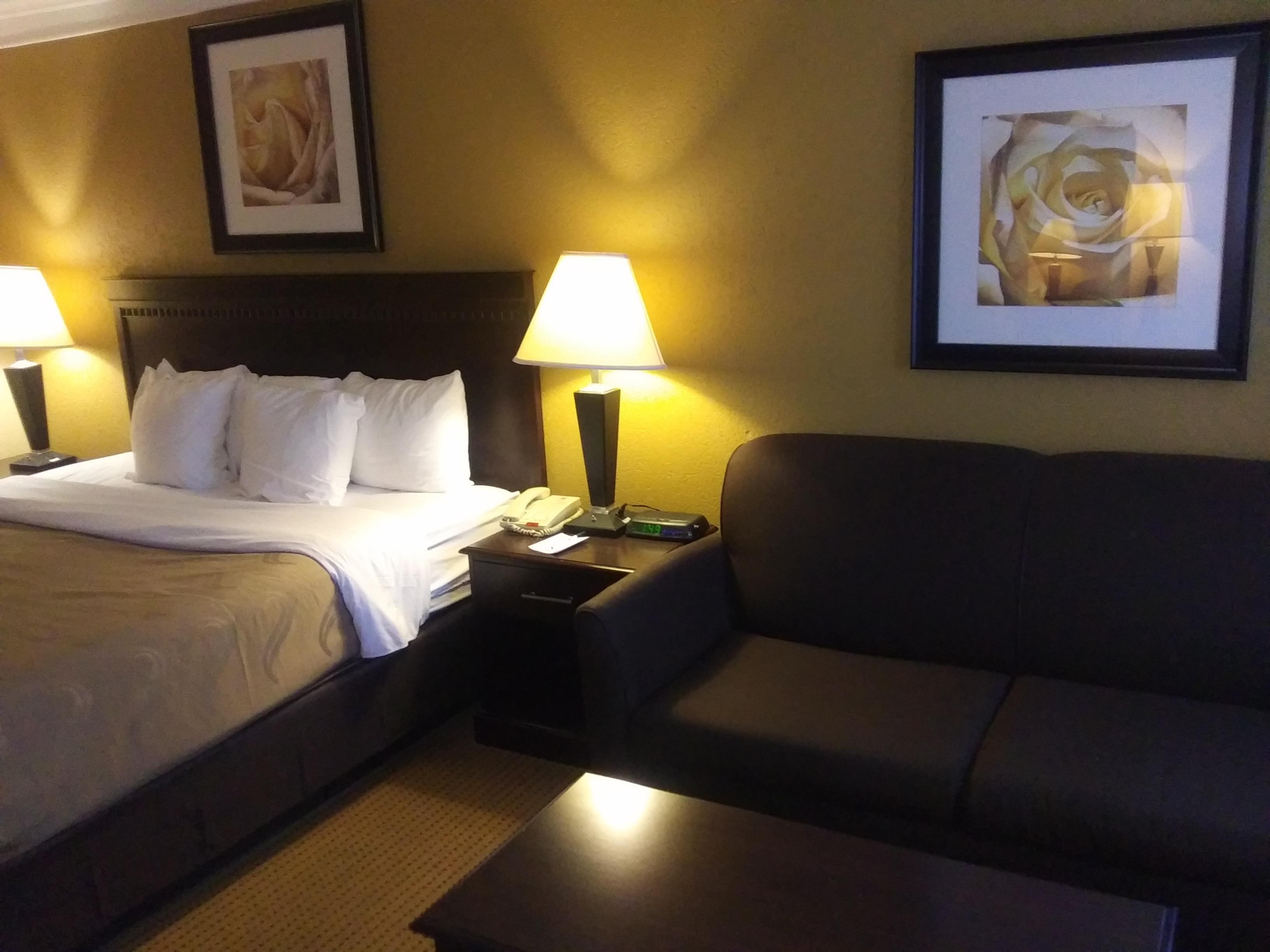Quality Inn And Suites Fairgrounds - Syracuse Seneca Knolls Bagian luar foto