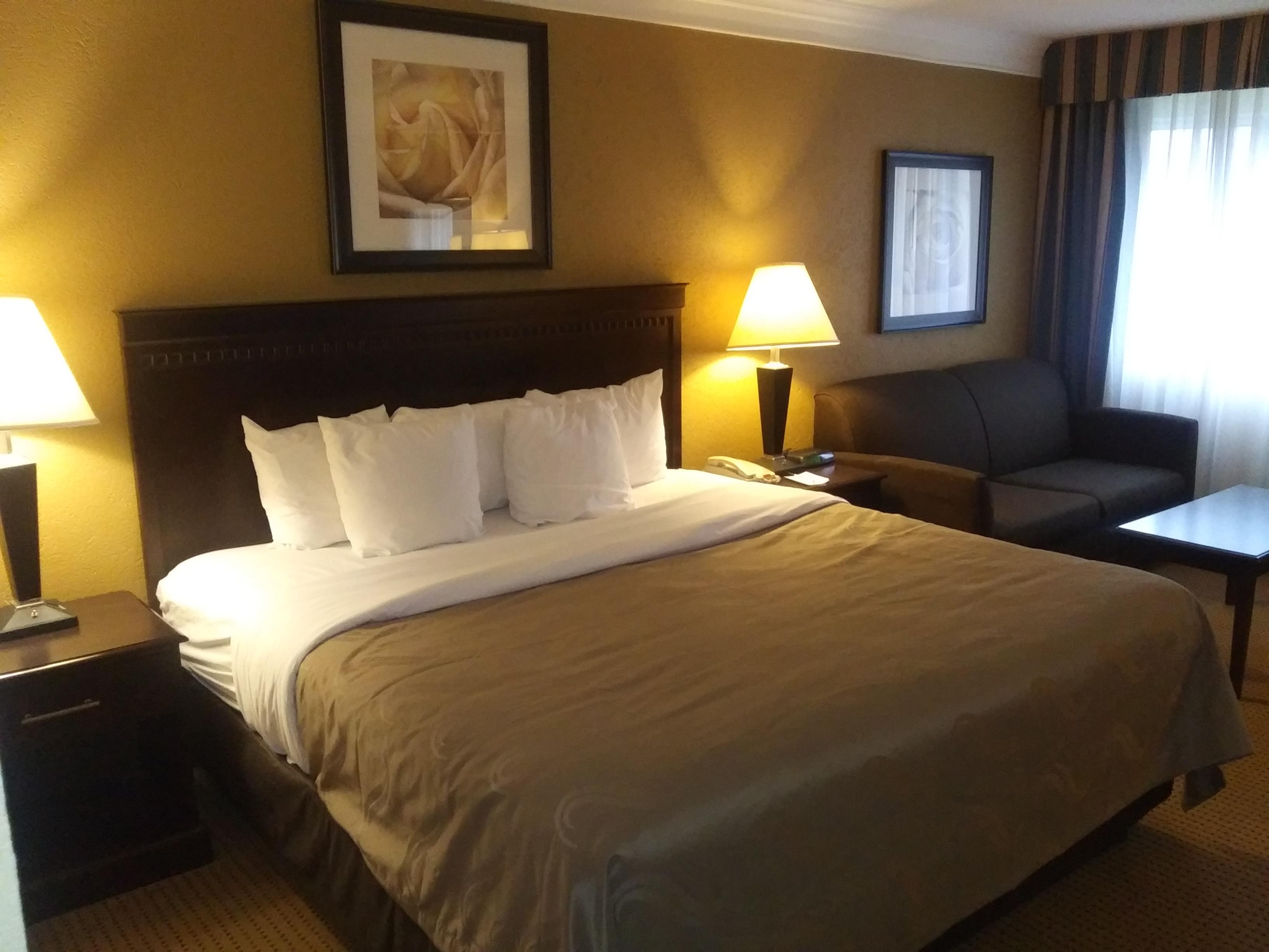 Quality Inn And Suites Fairgrounds - Syracuse Seneca Knolls Bagian luar foto