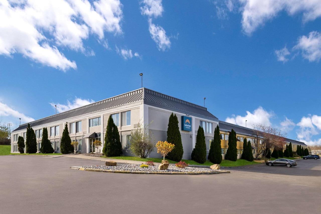Quality Inn And Suites Fairgrounds - Syracuse Seneca Knolls Bagian luar foto